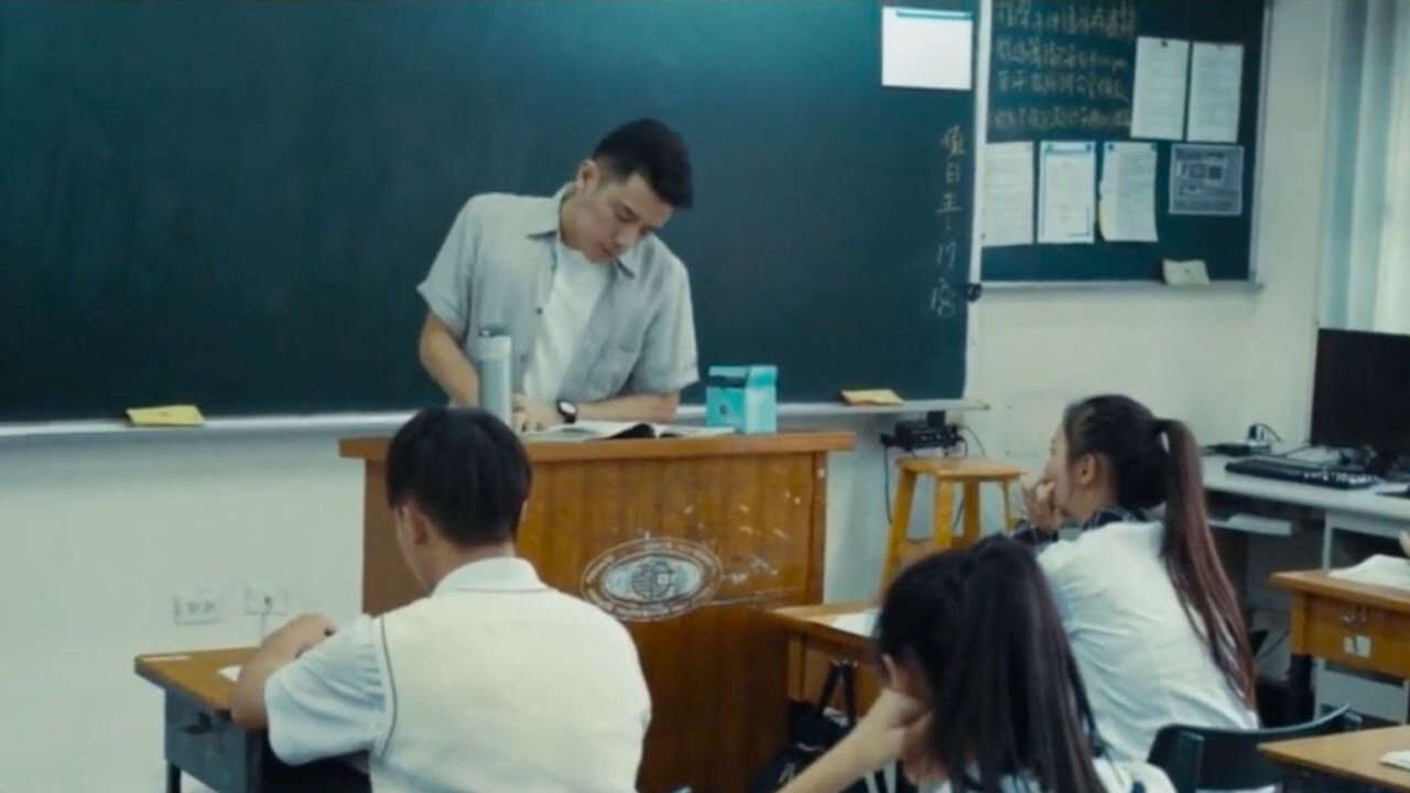 Xem phim Tâm Hồn Yêu Thương  - The Teacher (2019)