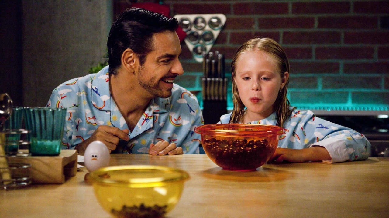 Xem phim Cha Tôi Là Dân Chơi  - Instructions Not Included (2013)